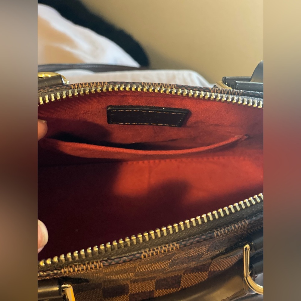 Beautiful Handbag ๐๐๐๐ - Picture 3 of 5
